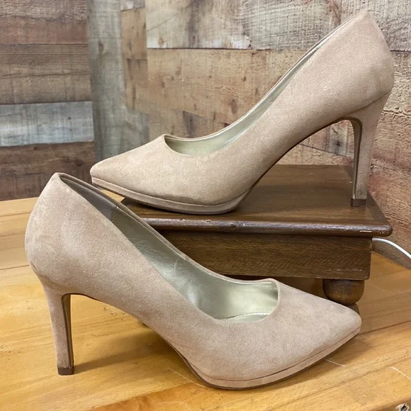 X Appeal Francesca Tan Suede Like 3” Pumps Heels - Picture 1 of 4